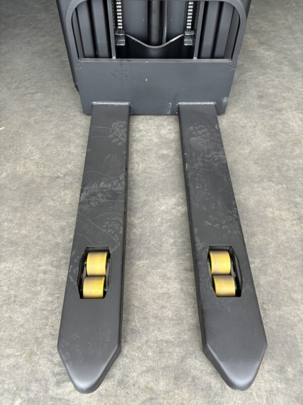 ES12-12ES Elektrische Stapelaar - 3000mm - 1200KG