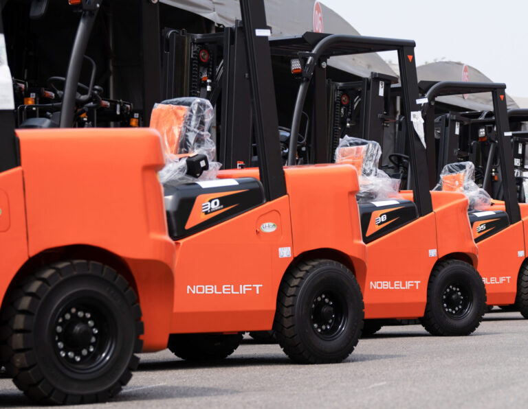 INTERNE TRANSPORTMIDDELEN LEASE